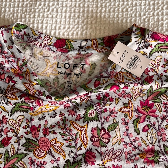 LOFT Vintage Soft Floral T-shirt - Picture 3 of 4